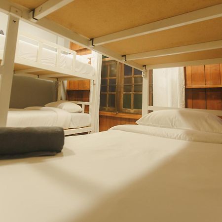 Agga Cnx Hostel Csiangmaj Kültér fotó