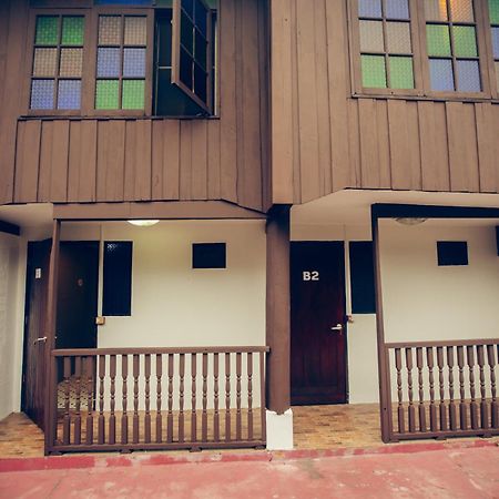 Agga Cnx Hostel Csiangmaj Kültér fotó