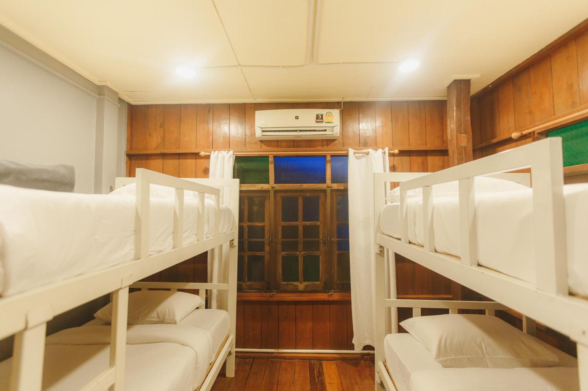 Agga Cnx Hostel Csiangmaj Kültér fotó