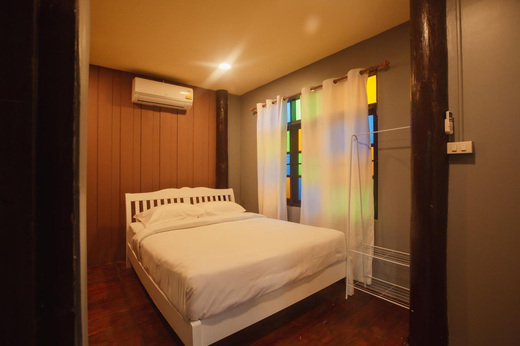 Agga Cnx Hostel Csiangmaj Kültér fotó