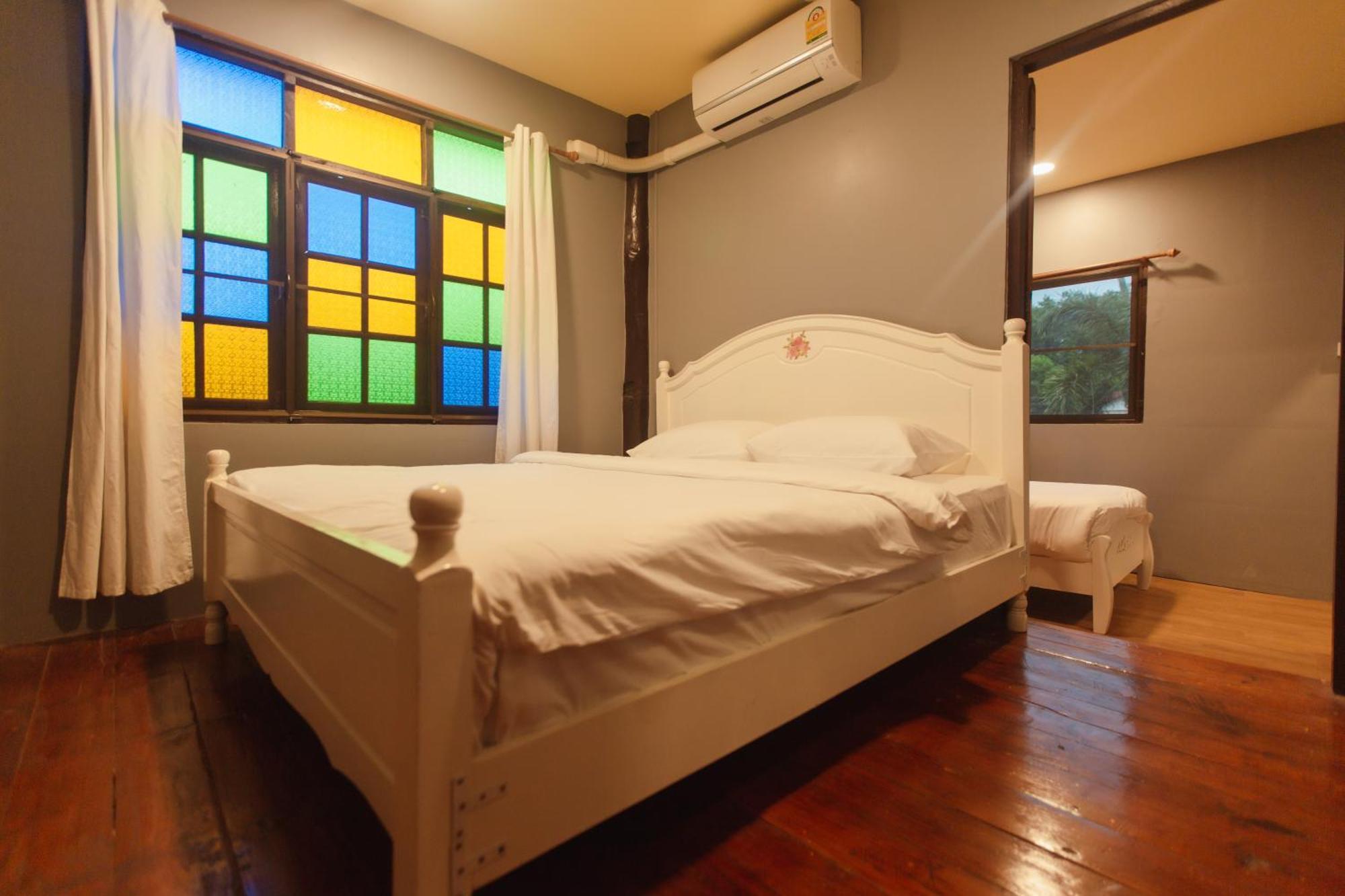Agga Cnx Hostel Csiangmaj Kültér fotó