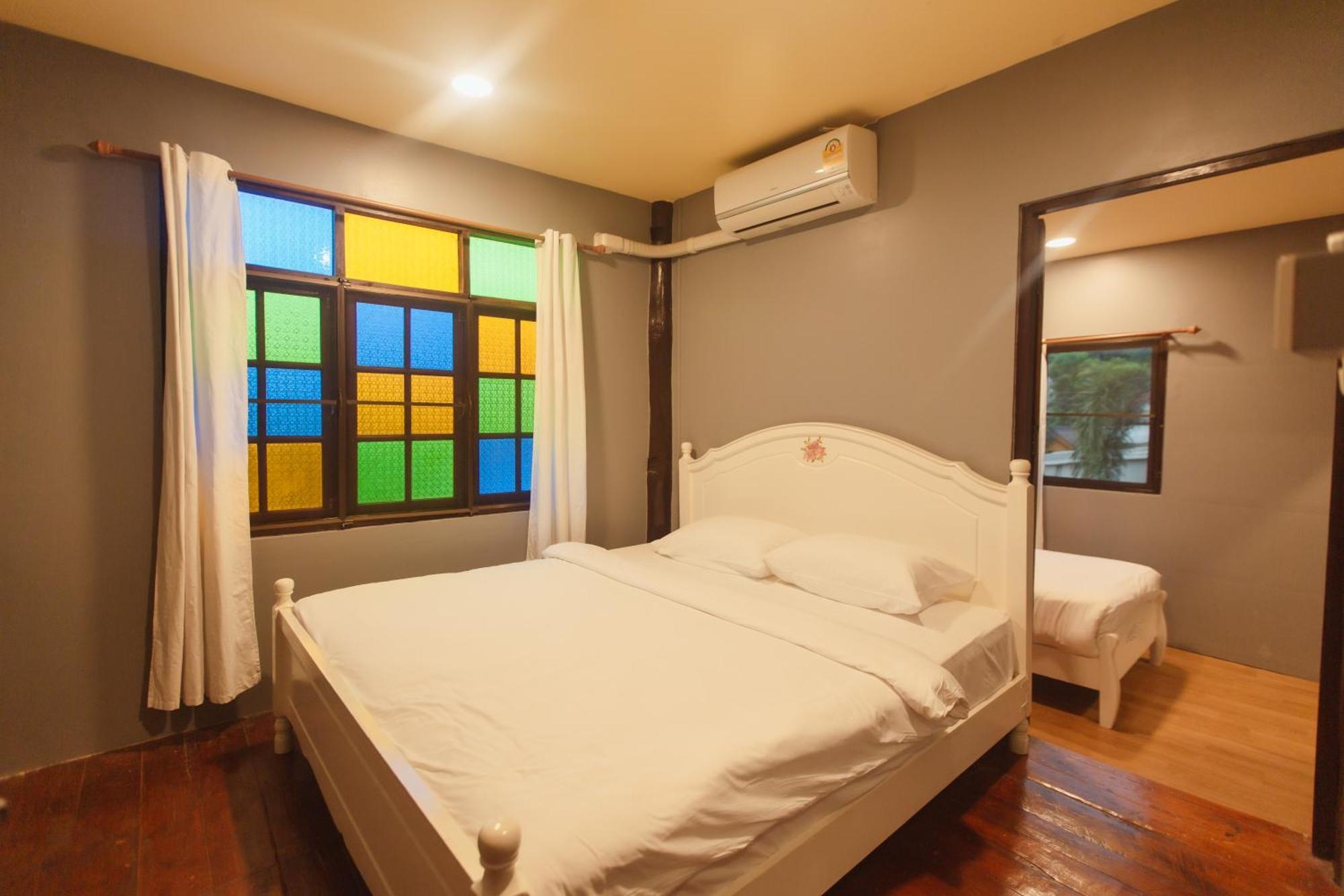 Agga Cnx Hostel Csiangmaj Kültér fotó