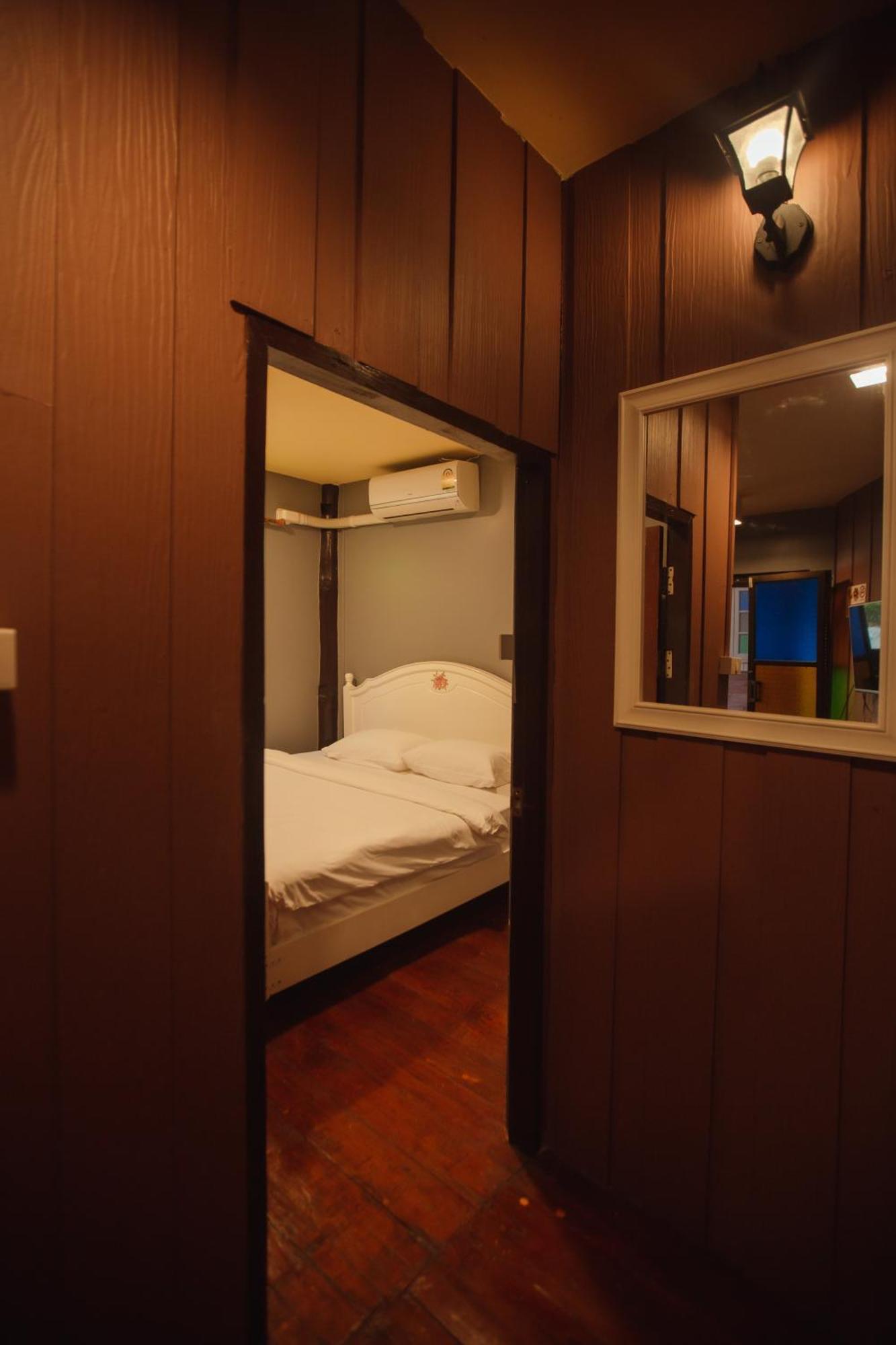 Agga Cnx Hostel Csiangmaj Kültér fotó