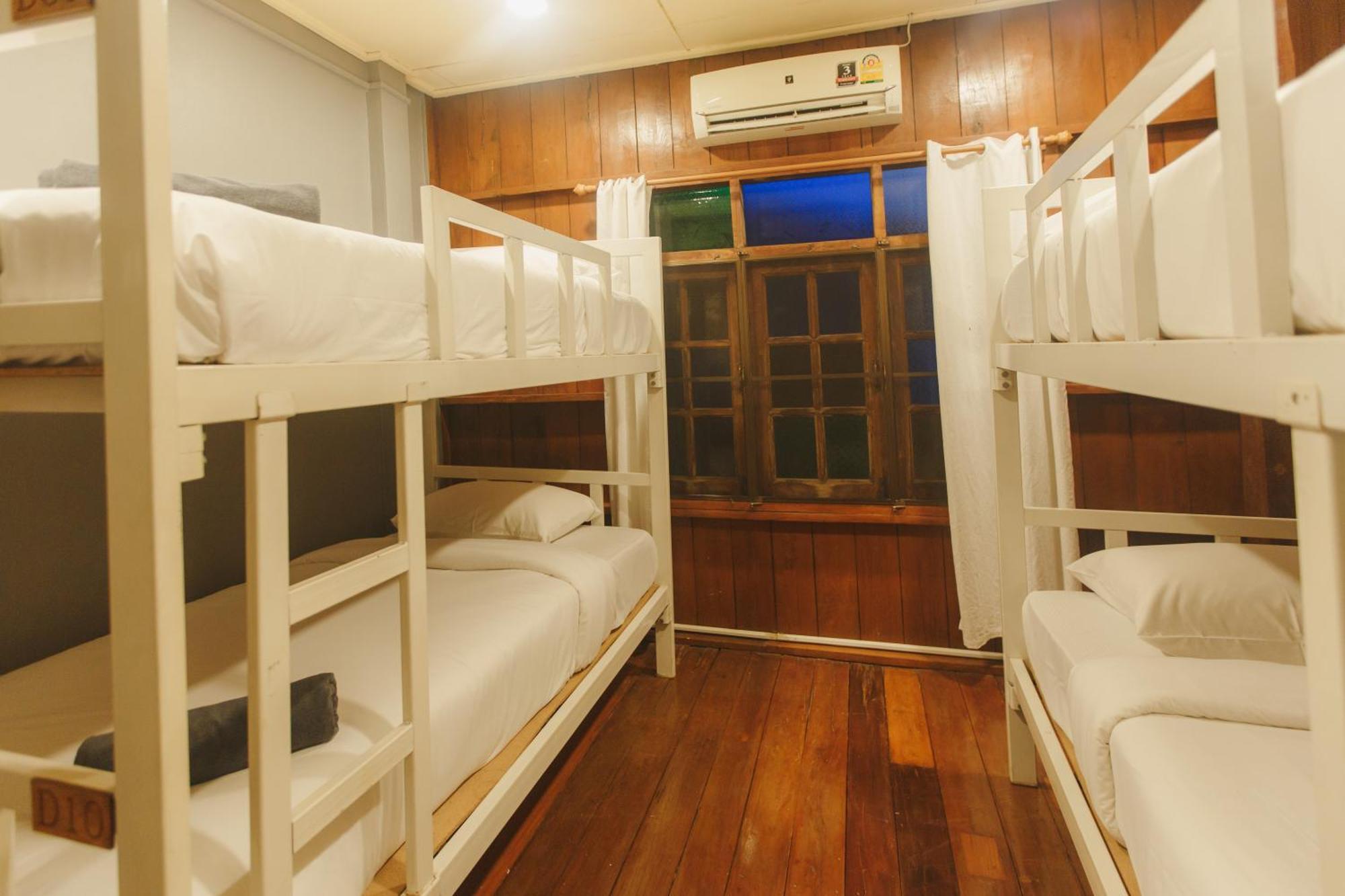 Agga Cnx Hostel Csiangmaj Kültér fotó