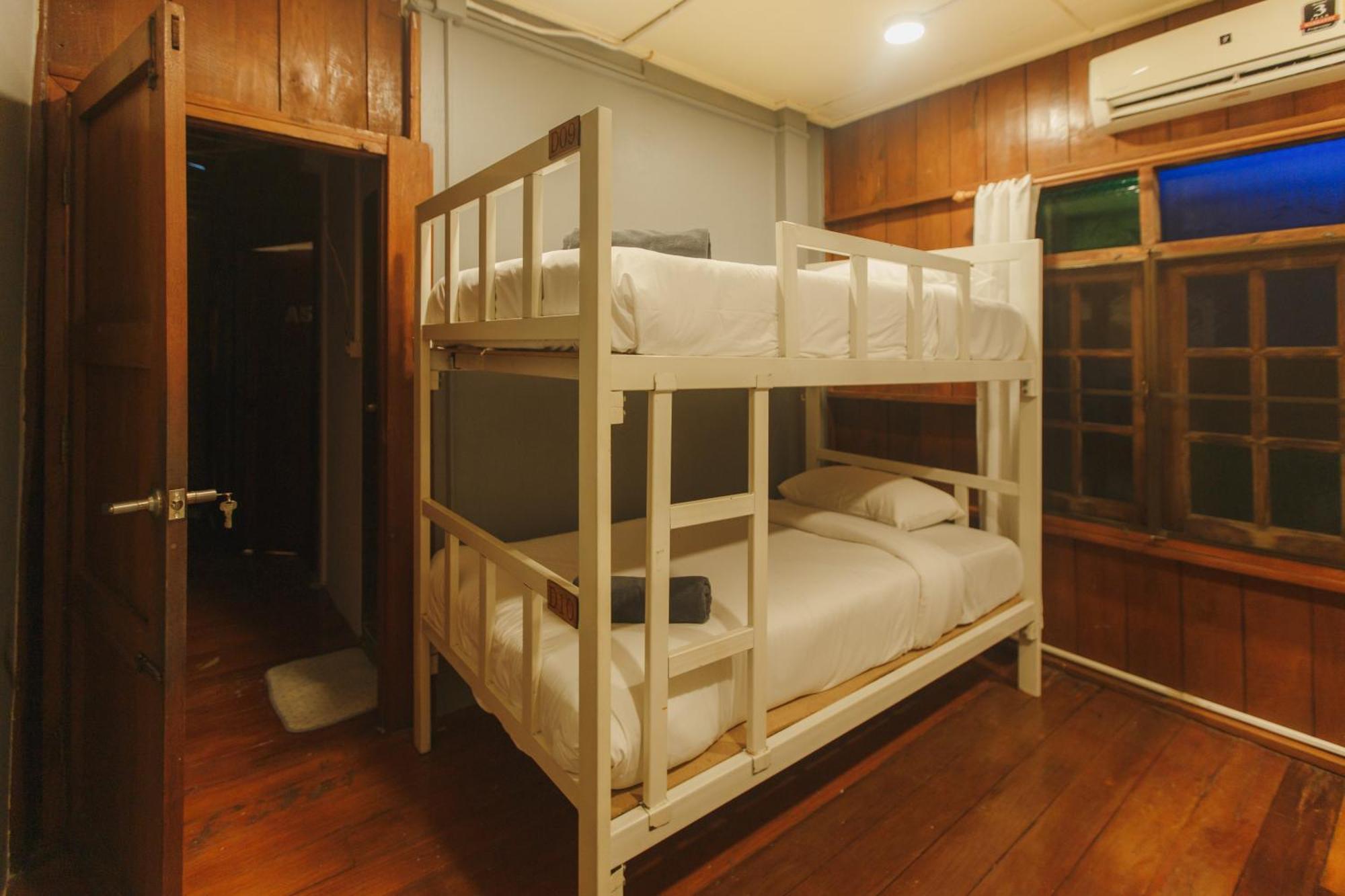 Agga Cnx Hostel Csiangmaj Kültér fotó