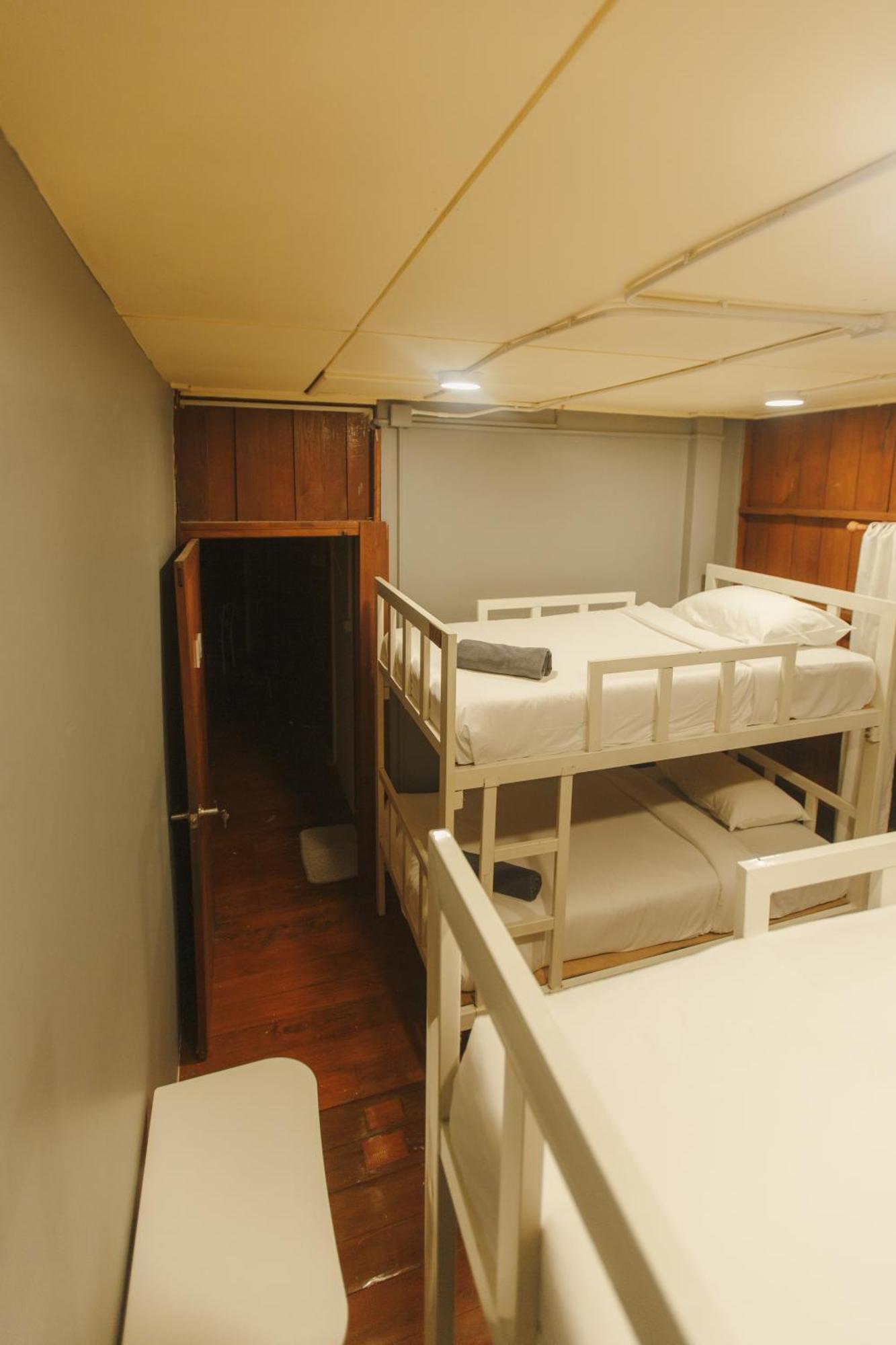 Agga Cnx Hostel Csiangmaj Kültér fotó