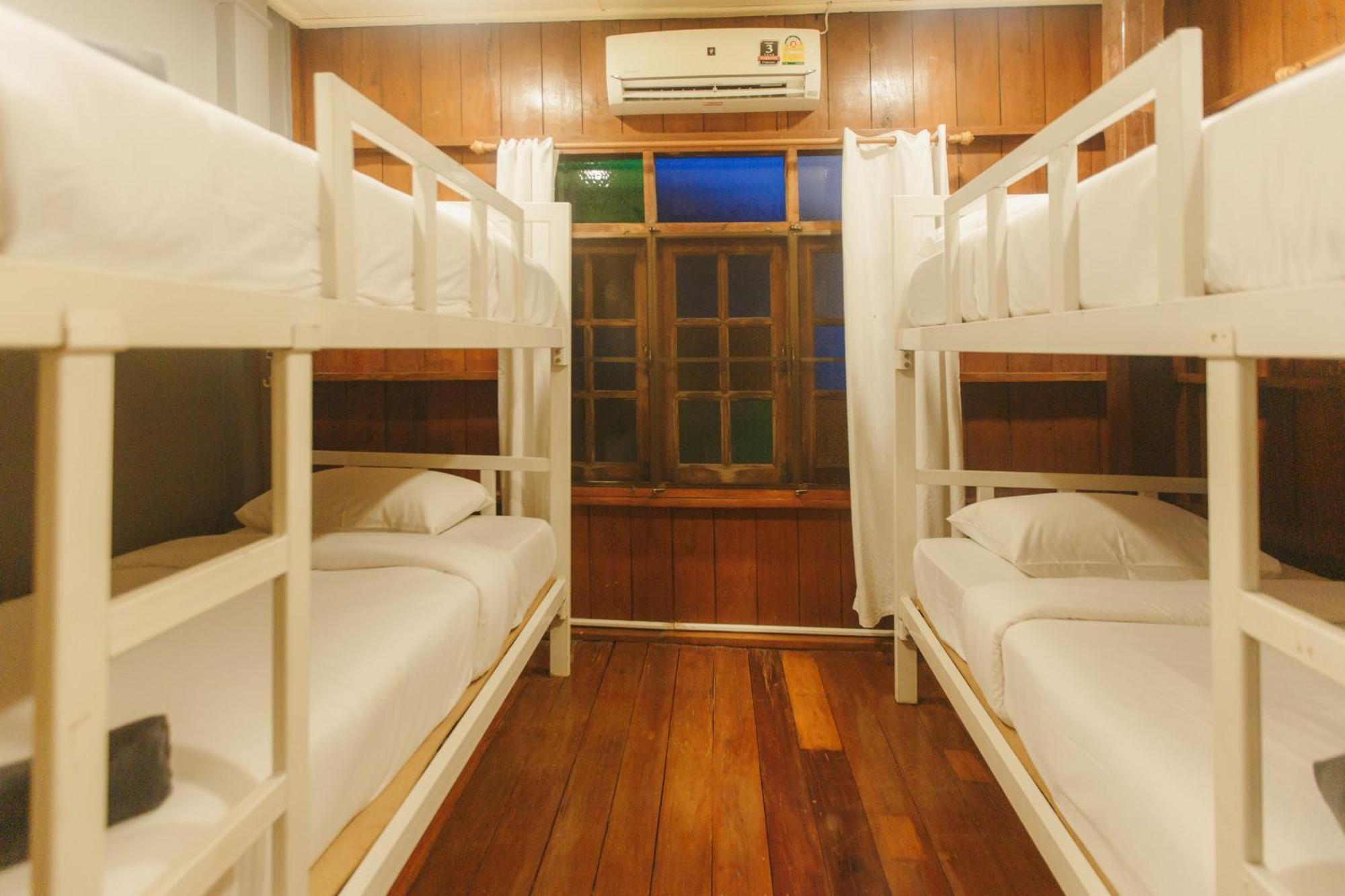 Agga Cnx Hostel Csiangmaj Kültér fotó