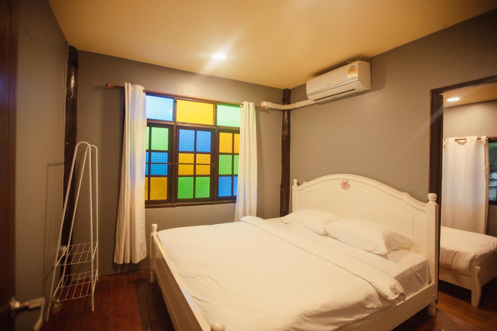 Agga Cnx Hostel Csiangmaj Kültér fotó