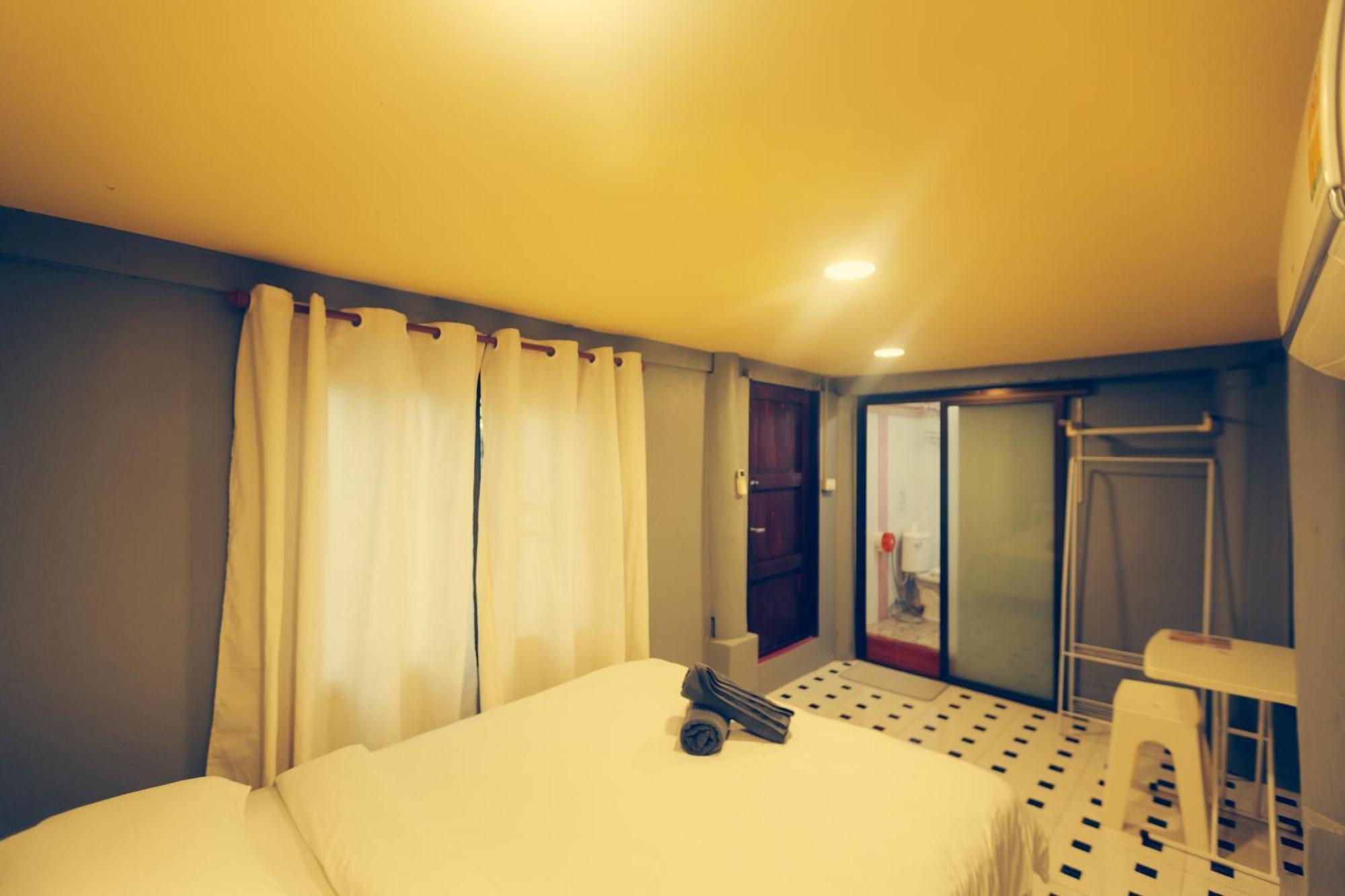 Agga Cnx Hostel Csiangmaj Kültér fotó