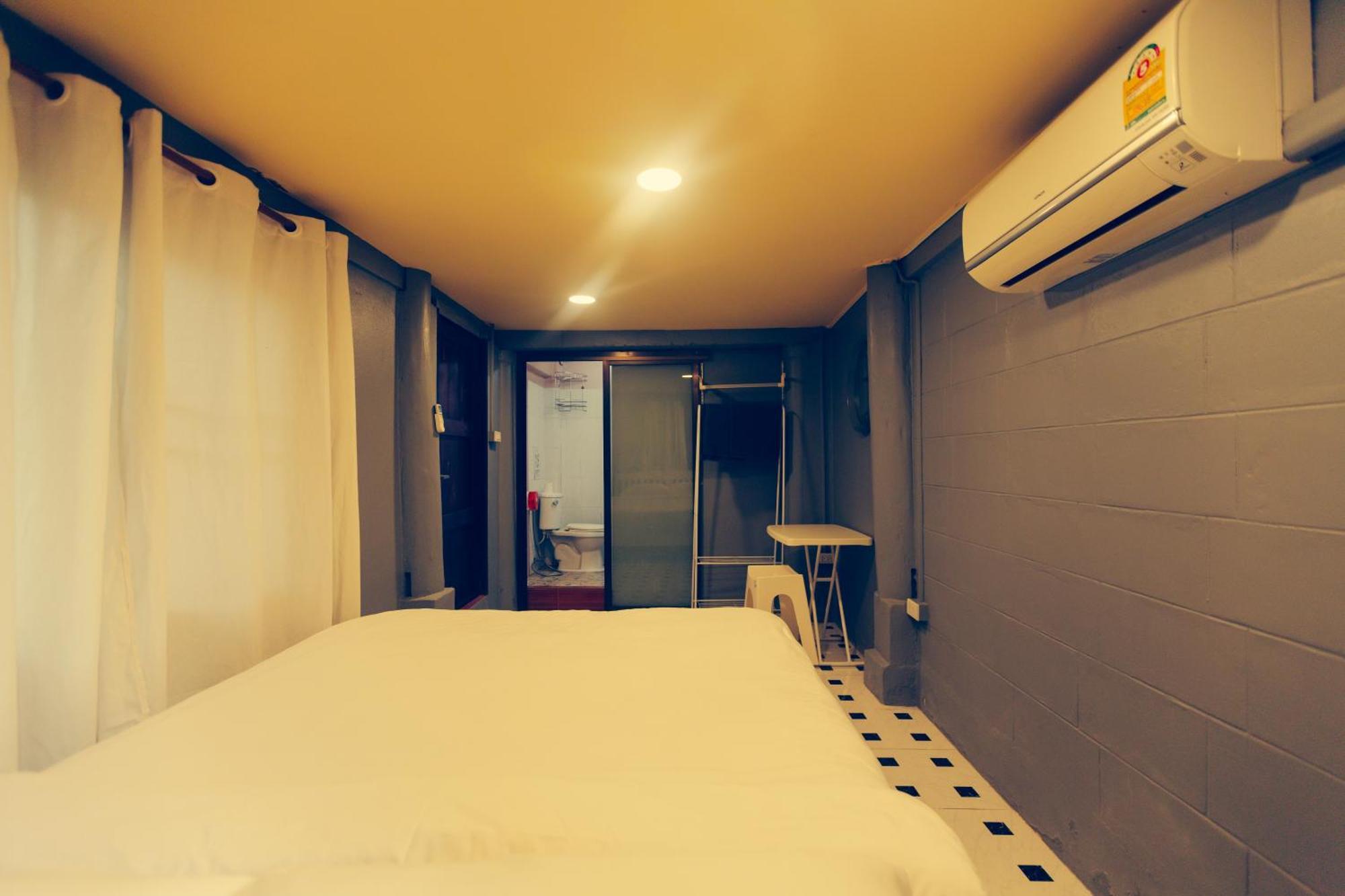 Agga Cnx Hostel Csiangmaj Kültér fotó