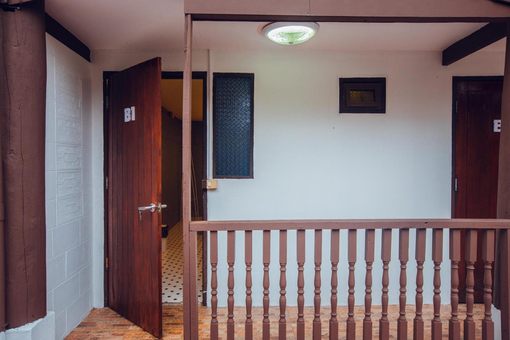 Agga Cnx Hostel Csiangmaj Kültér fotó